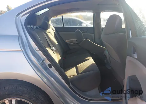 2010 Honda Accord 2.4 Ex z USA, uszkodzony, nr VIN 1HGCP2F79AA172064